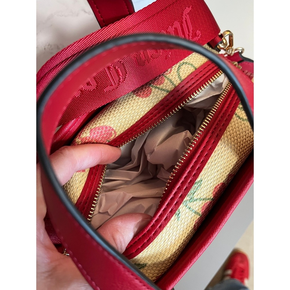 Juicy Couture Paradise Satchel Red Cherry Print Woven Straw Crossbody Bag NWT - Picture 11 of 12